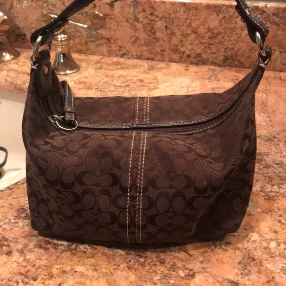 Coach hand purse - Picture 1 of 2